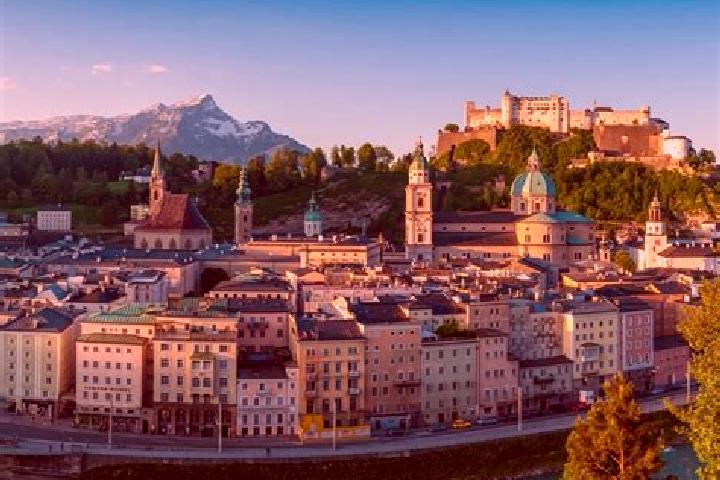 Escorts Treubach, Austria — Local Companions