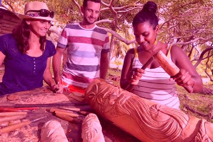 Escorts Trianon, New Caledonia — Local Companions