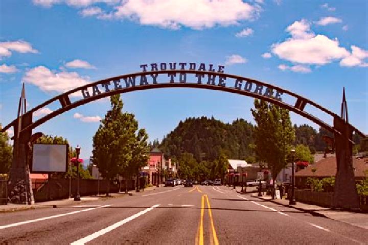 Escorts Troutdale, United States — Local Companions