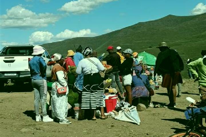 Escorts Tsa Kholo, Lesotho — Local Companions
