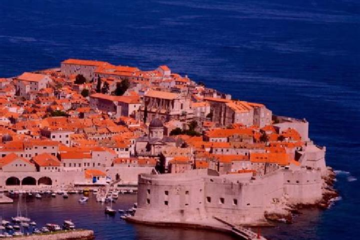 Escorts Turcin, Croatia — Local Companions