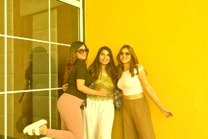 Escorts Udaipurwati, India — Local Companions