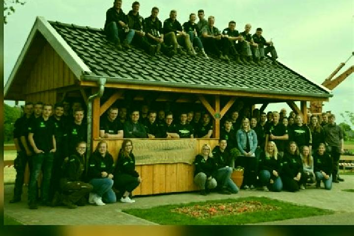 Escorts Uelsen, Germany — Local Companions
