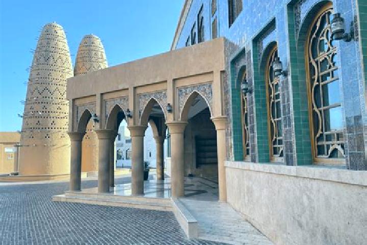 Escorts Umm Salal Muhammad, Qatar — Local Companions