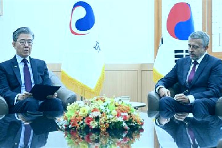 Escorts Ungsang, South Korea — Local Companions
