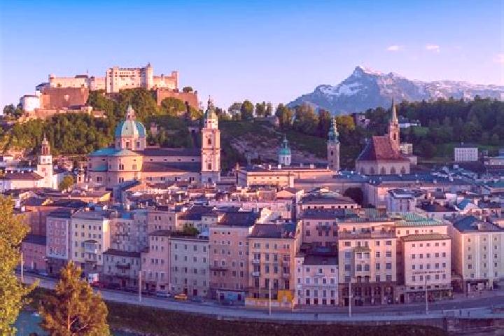 Escorts Unterolberndorf, Austria — Local Companions