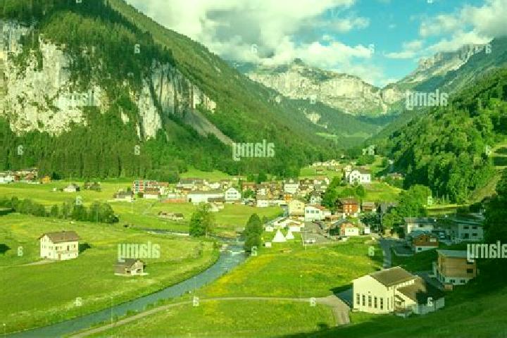 Escorts Unterschachen, Switzerland — Local Companions