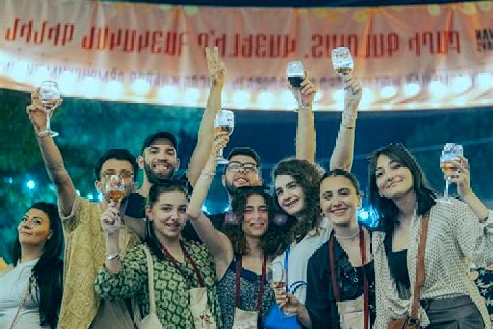 Escorts Ushi, Armenia — Local Companions