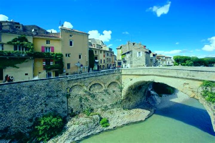 Escorts Vaison-la-Romaine, France — Local Companions
