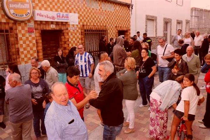 Escorts Valdelacasa, Spain — Local Companions