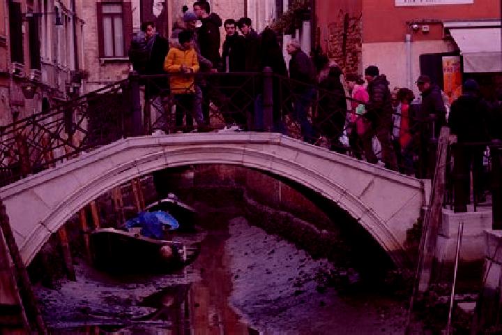 Escorts Valenza, Italy — Local Companions