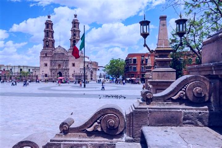 Escorts Valle de Aguascalientes, Mexico — Local Companions
