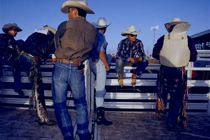 Escorts Vaqueros, Argentina — Local Companions