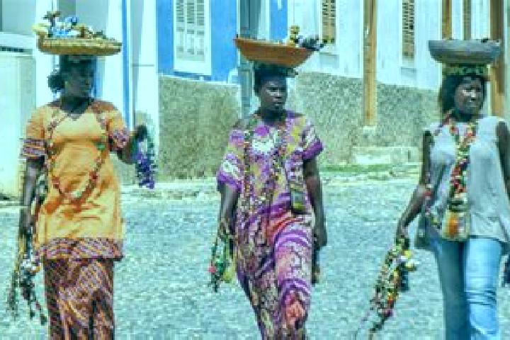 Escorts Varzea, Cape Verde — Local Companions