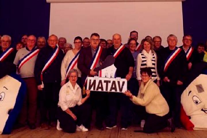 Escorts Vatan, France — Local Companions