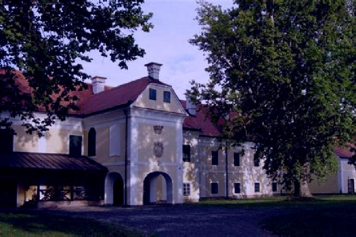 Escorts Veliki Bukovec, Croatia — Local Companions