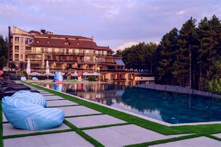 Escorts Velingrad, Bulgaria — Local Companions