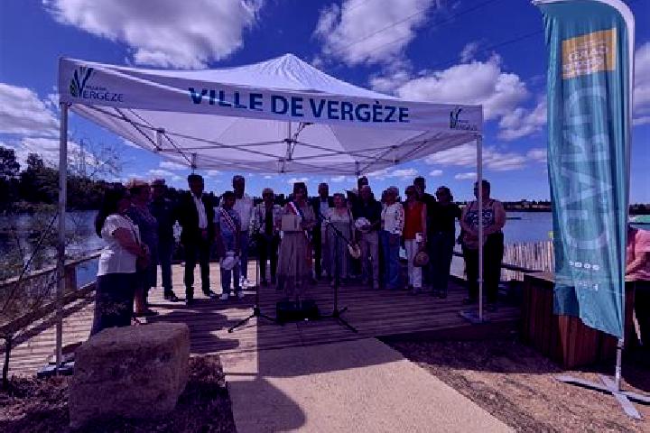 Escorts Vergeze, France — Local Companions