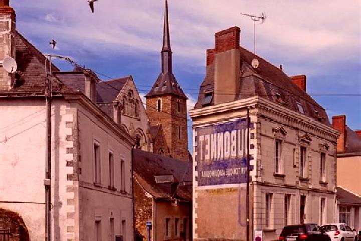 Escorts Vern-d Anjou, France — Local Companions