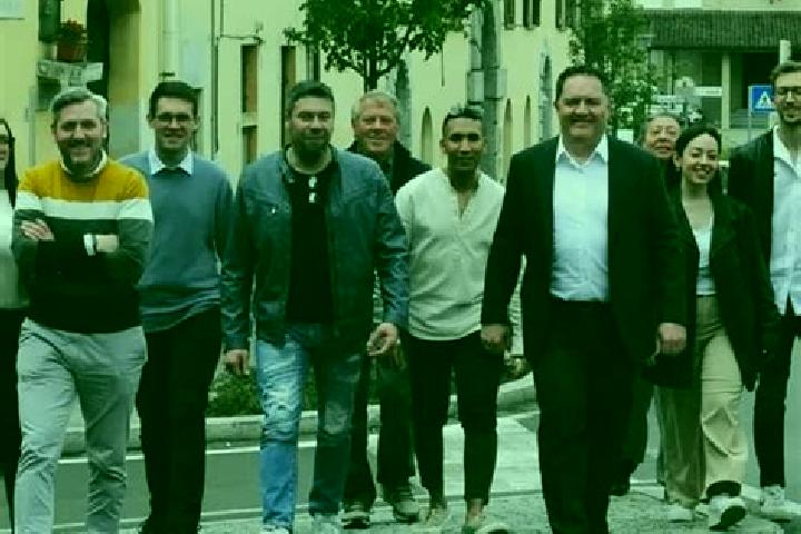 Escorts Vertemate Con Minoprio, Italy — Local Companions