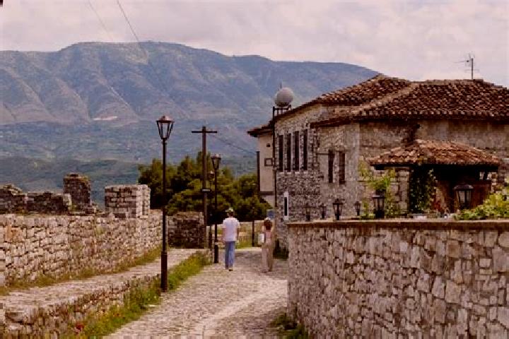 Escorts Vertop, Albania — Local Companions
