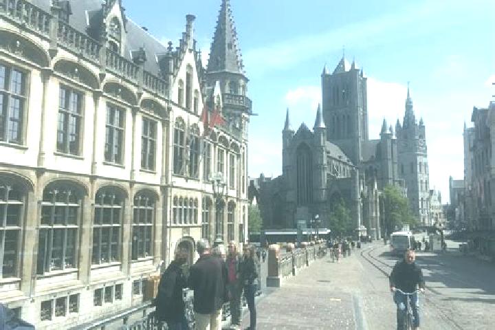 Escorts Veurne, Belgium — Local Companions