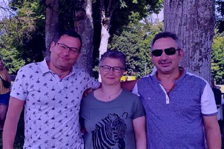 Escorts Vezins, France — Local Companions