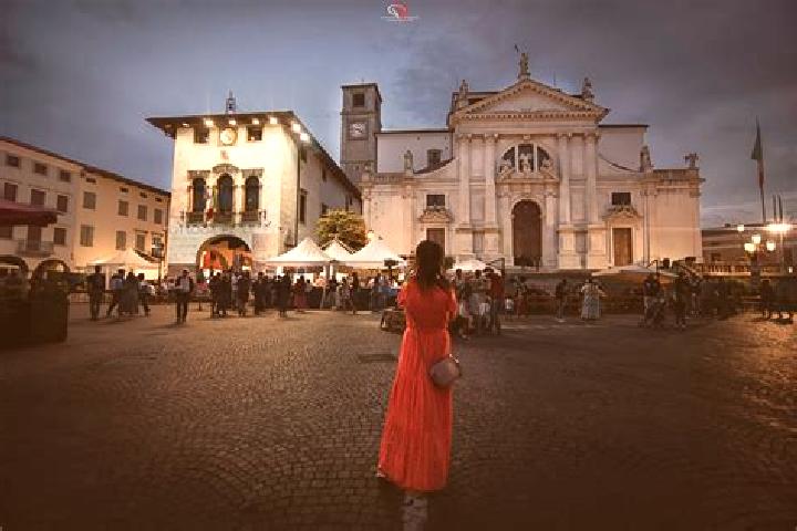 Escorts Via Pastrengo, Italy — Local Companions