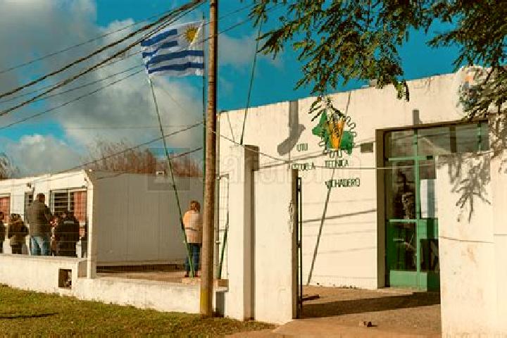 Escorts Vichadero, Uruguay — Local Companions