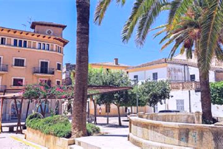 Escorts Vilafranca de Bonany, Spain — Local Companions
