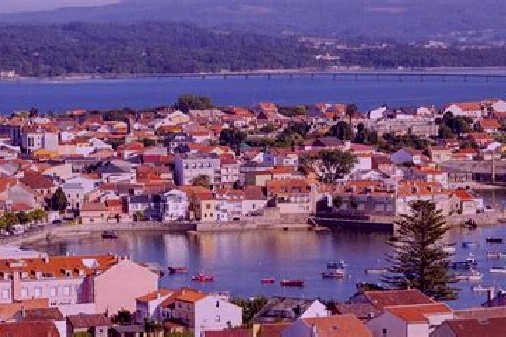 Escorts Vilanova de Arousa, Spain — Local Companions