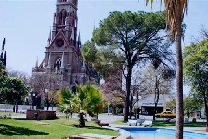 Escorts Villa Allende, Argentina — Local Companions