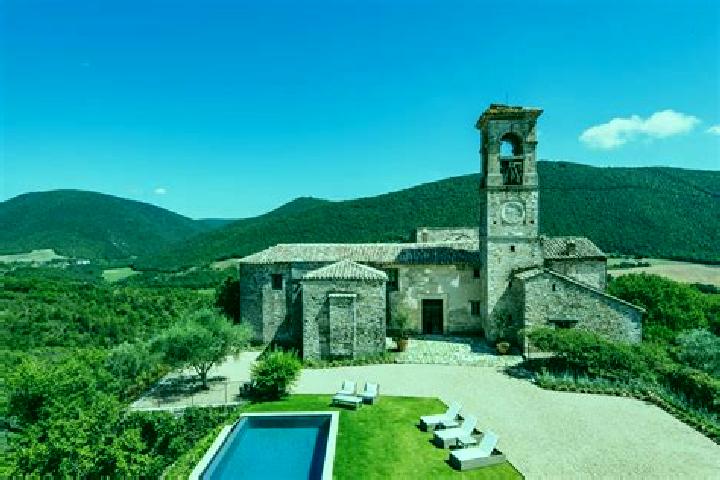 Escorts Villa del Conte, Italy — Local Companions