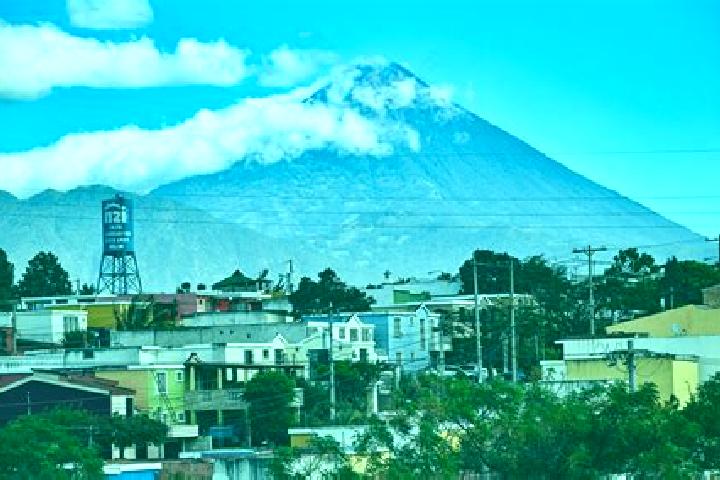 Escorts Villa Nueva, Guatemala — Local Companions