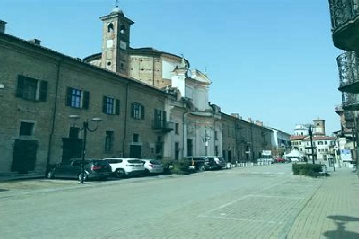 Escorts Villafranca Piemonte, Italy — Local Companions