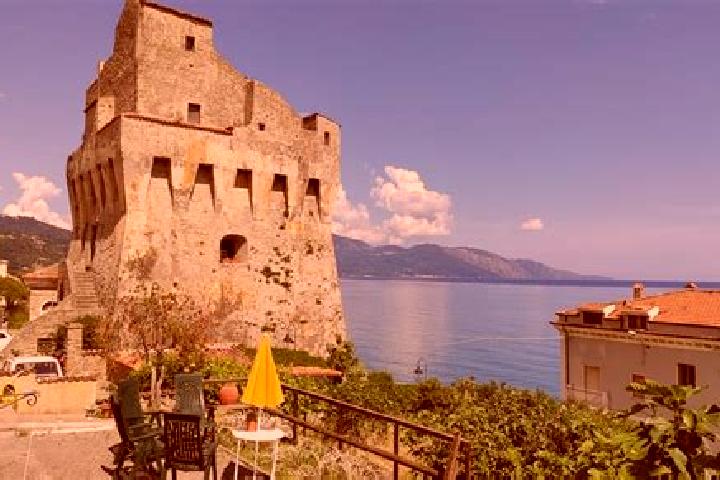 Escorts Villammare, Italy — Local Companions