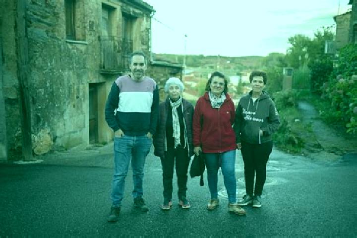 Escorts Villanueva del Rebollar de la Sierra, Spain — Local Companions