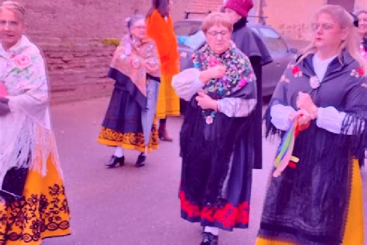 Escorts Villaveza del Agua, Spain — Local Companions