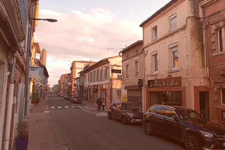 Escorts Villefranche-de-Lauragais, France — Local Companions