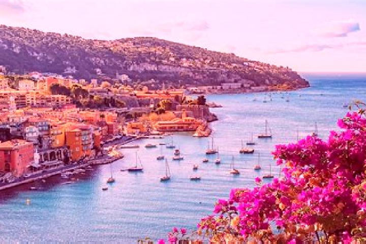 Escorts Villefranche, France — Local Companions