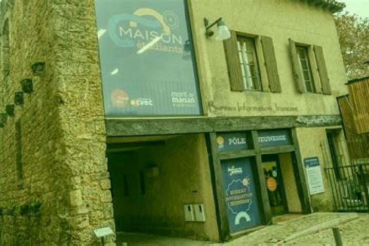 Escorts Villeneuve-de-Marsan, France — Local Companions