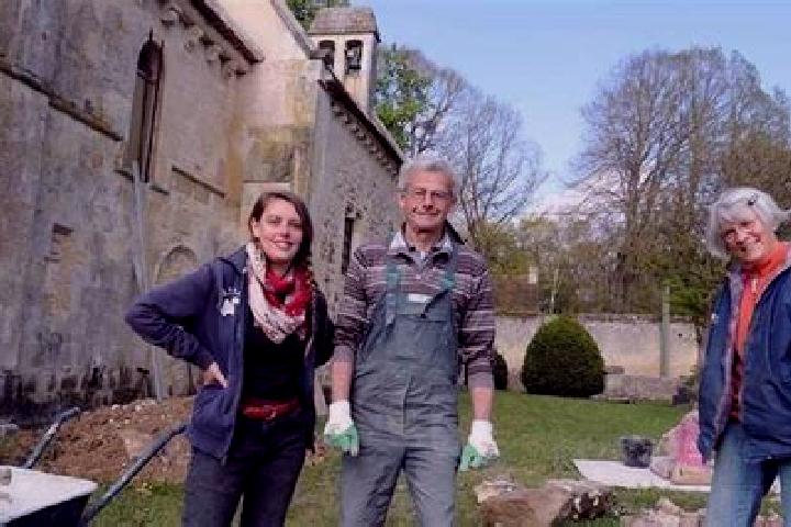 Escorts Villers-Canivet, France — Local Companions