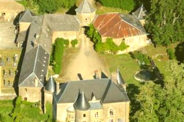 Escorts Villette-les-Dole, France — Local Companions