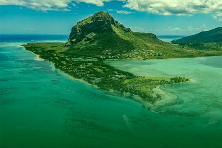 Escorts Vingt Cinq, Mauritius — Local Companions