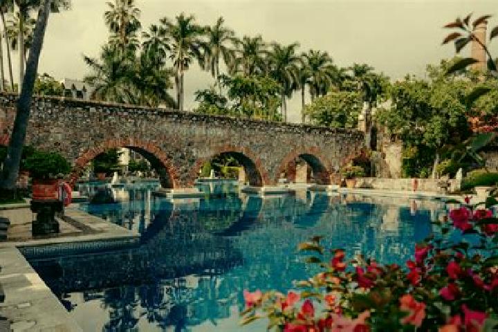 Escorts Vista Hermosa, Mexico — Local Companions