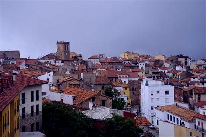 Escorts Vistabella del Maestrazgo, Spain — Local Companions