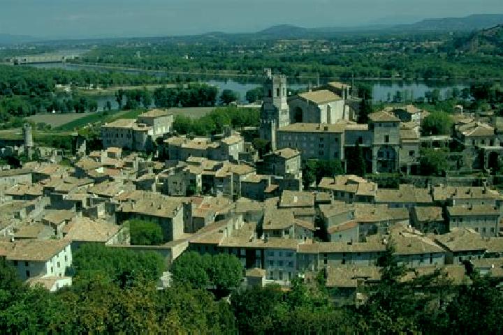 Escorts Viviers, France — Local Companions
