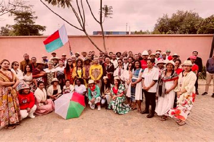 Escorts Vohipaho, Madagascar — Local Companions