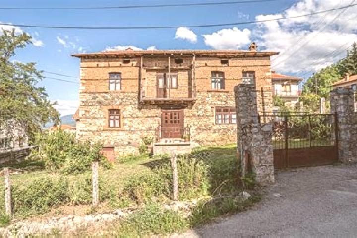 Escorts Vratnica, North Macedonia — Local Companions