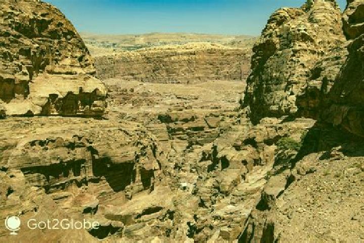 Escorts Wadi Musa, Jordan — Local Companions